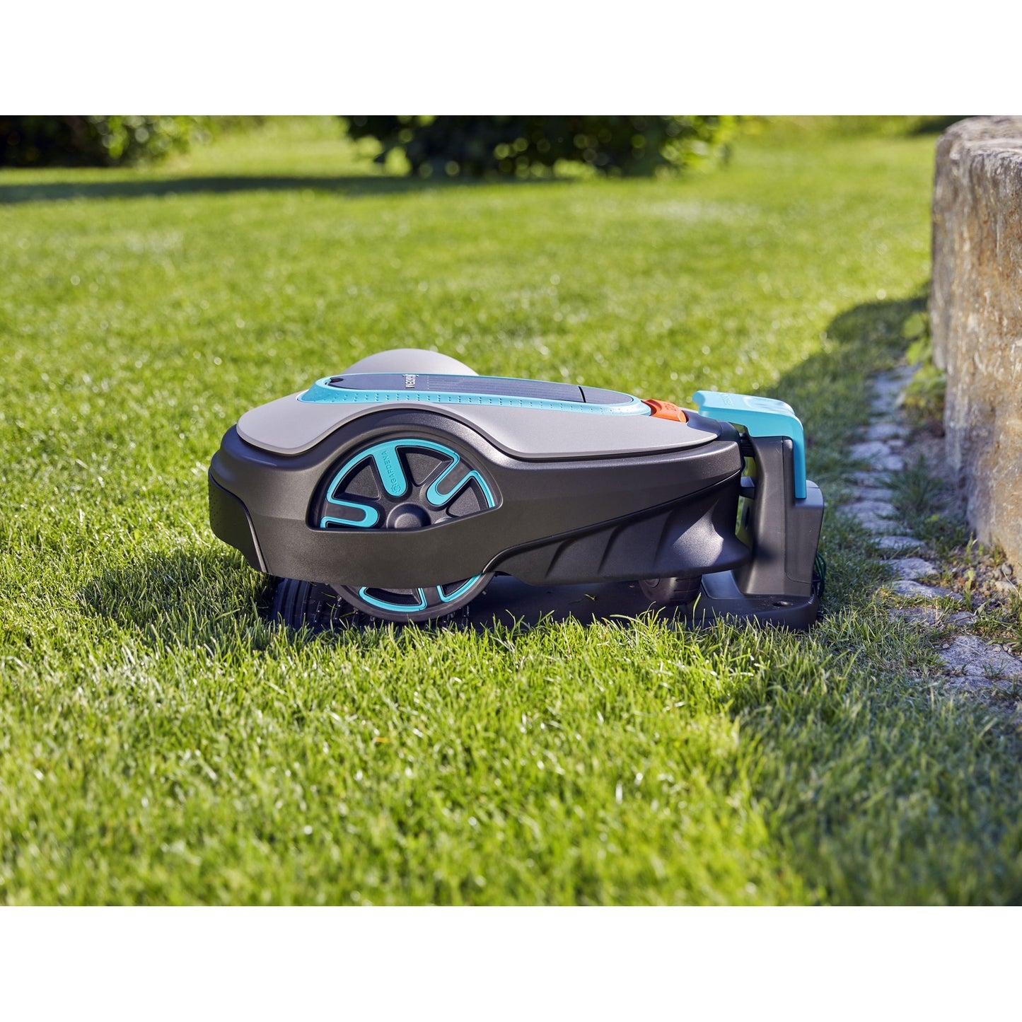 Gardena Mähroboter SILENO life 750 m²