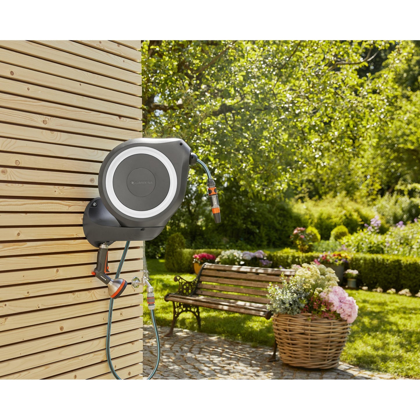 Gardena Wand-Schlauchbox RollUp M (weiß) 20 m