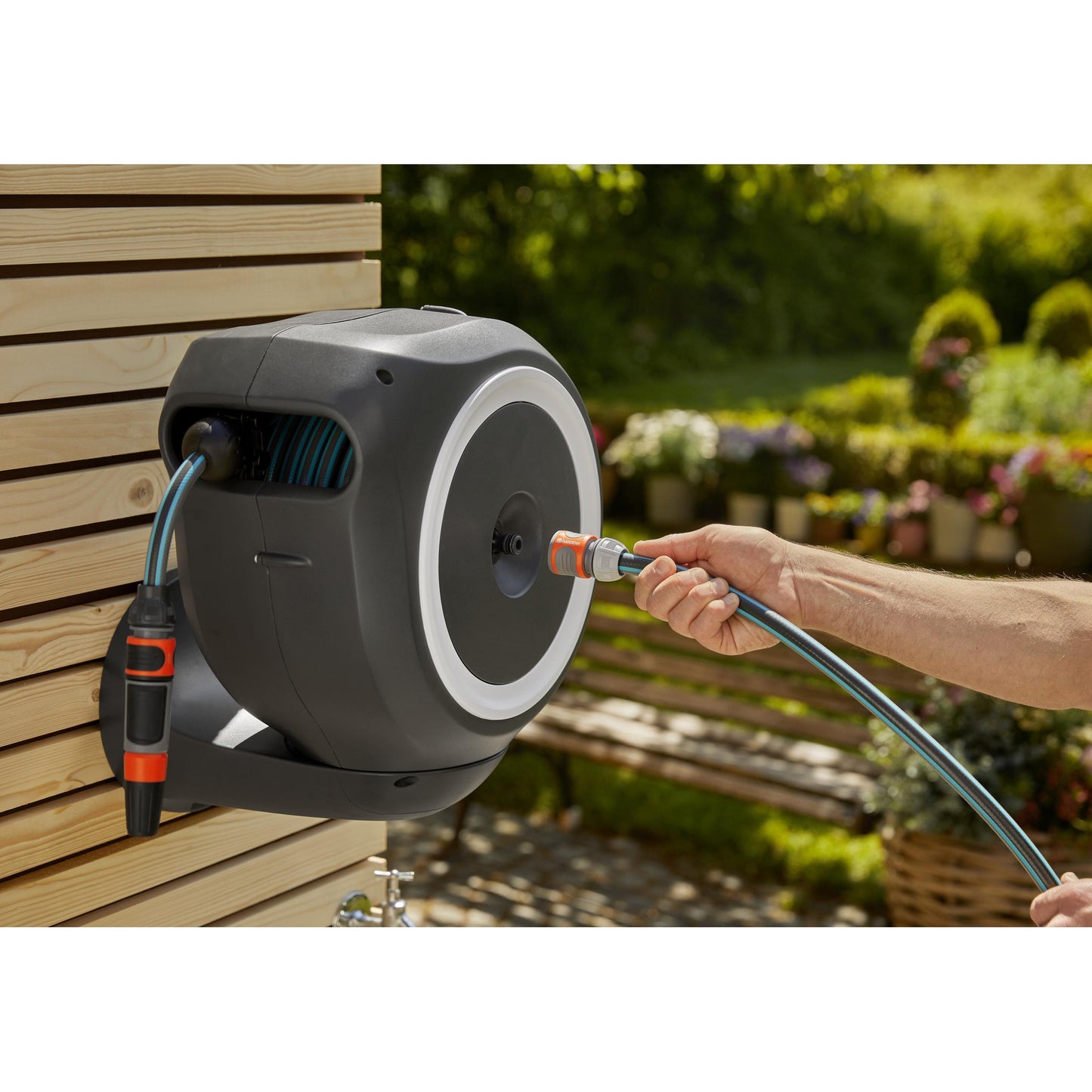Gardena Wand-Schlauchbox RollUp M (weiß) 20 m